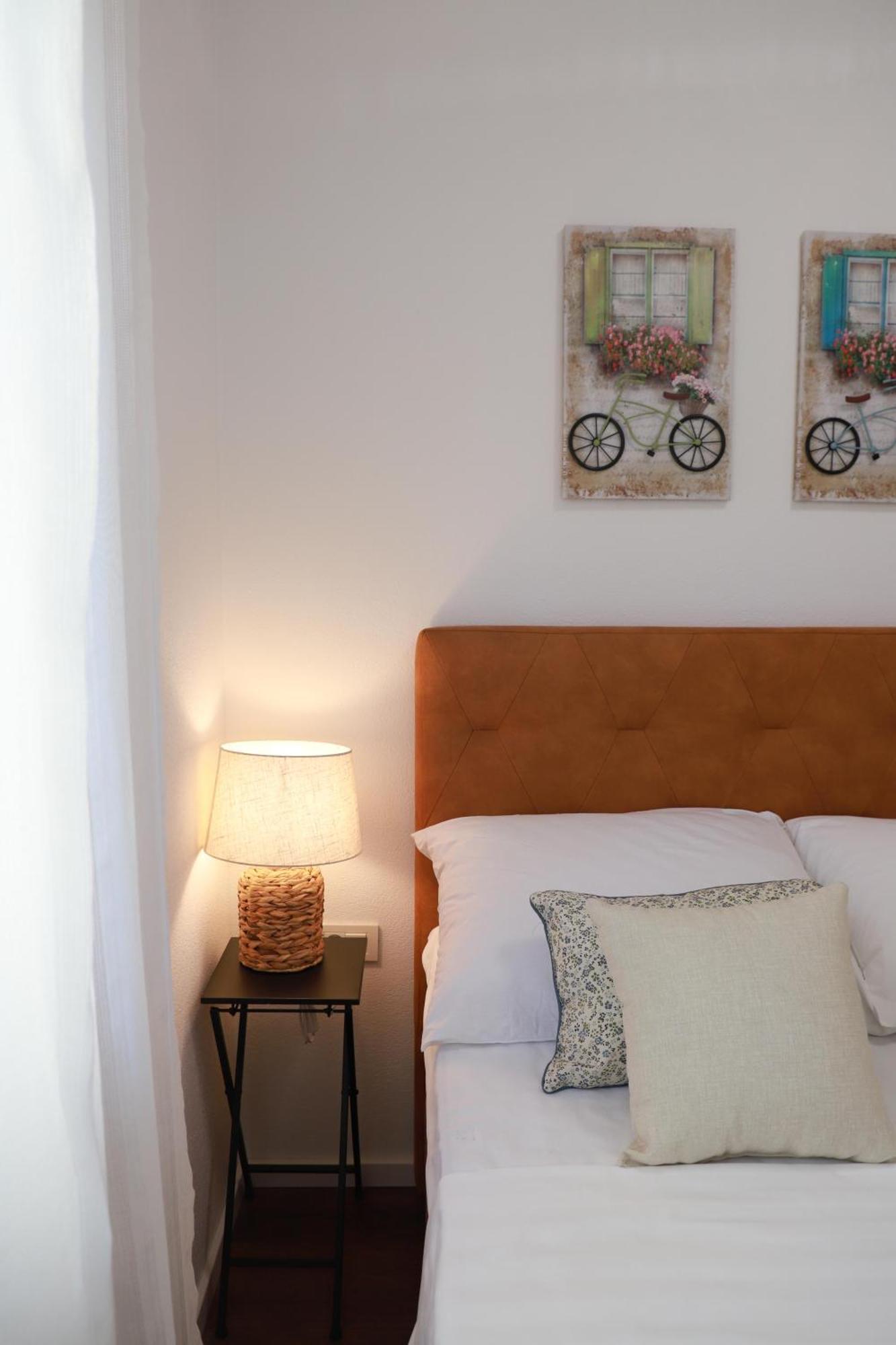 Holiday Apartments Ivano & Leo - Private Parking Zadar Exterior photo